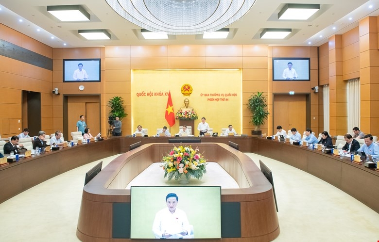 Ủy ban Thường vụ Quốc hội "chốt" mức hỗ trợ một lần cho các tỉnh và xã sau sáp nhập